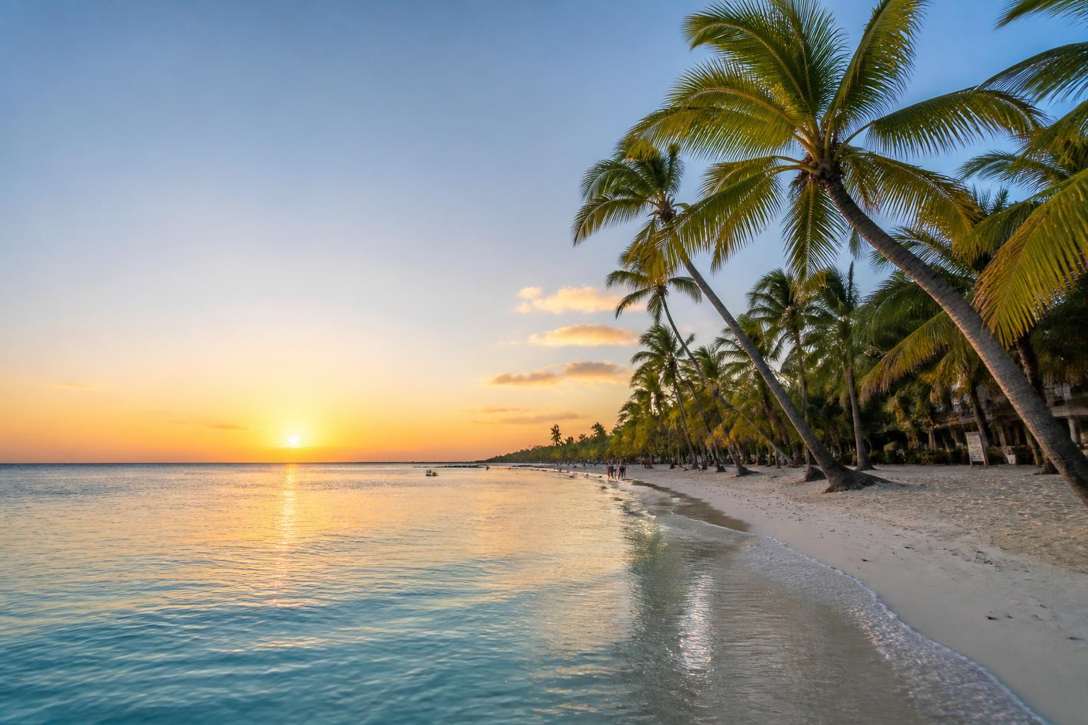 Seven Mile Beach in Negril at sunset